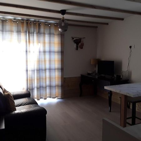The Lodge Guesthouse Brittas Bagian luar foto
