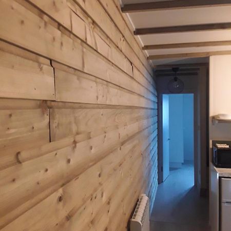 The Lodge Guesthouse Brittas Bagian luar foto